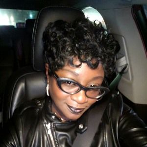 Meet your Posher, Beatrice